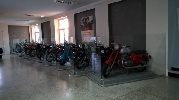 szklana_os__ona